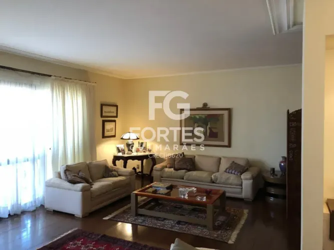 Apartamento Alto Padrão com Quatro Quartos de 306 m² no Centro de Ribeirão Preto.