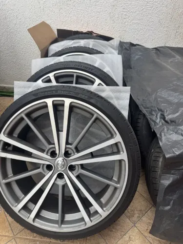 RODAS ARO 20 Toyota