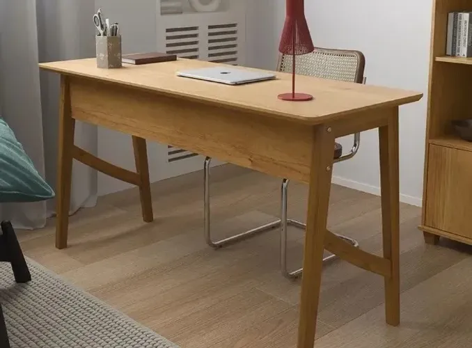 Escrivaninha com tampo chanfrado de 1,25 m