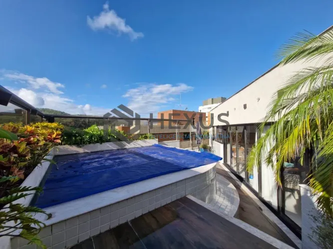 Cobertura Duplex reformada com piscina e churrasqueira e vista mar na Praia das Asturias, 