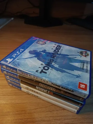 Lote com 5 Jogos PS4 (Mídia Física)