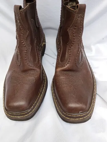 Bota country passo Fort tamanho 40 novinho côr marrom