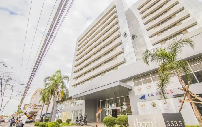 Sala comercial com entrada baixa e saldo financiado direto com vendedor em frente o Shoppi