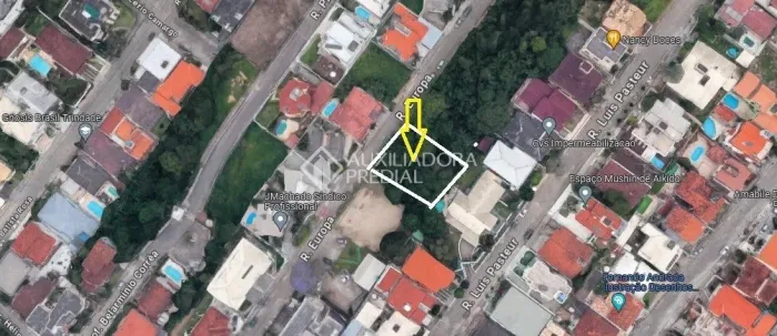 Terreno no bairro Trindade