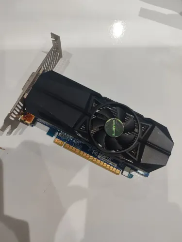Placa de vídeo - GTX 750Ti - 2Gb