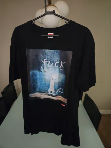 Camiseta supreme tee