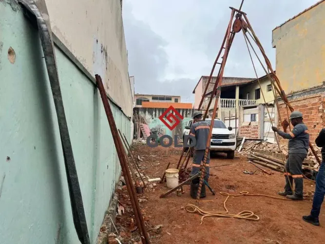 Terreno à venda, 240 m² por R$ 560.000,00 - Vila Camilópolis - Santo André/SP