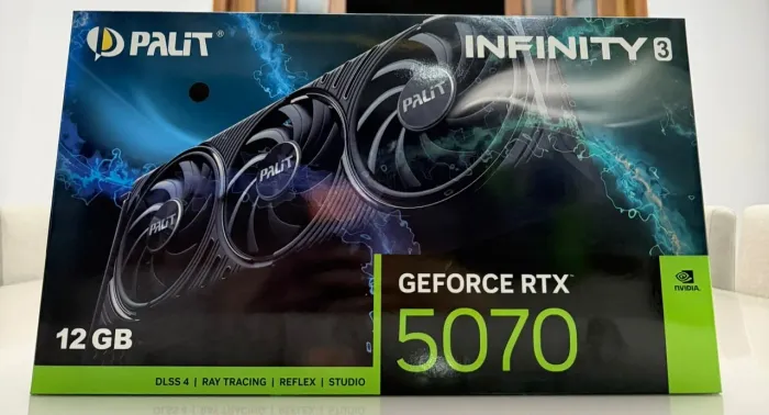 Placa de vídeo GeForce RTX 5070 TripleFan 