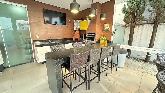 Sobrado Alto Padrão à venda Jardins Madri 4 Quartos, Piscina Aquecida e Espaço Gourmet
