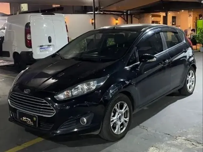 Ford Fiesta SEL 1.6 16V Flex Mec. 5P 2017