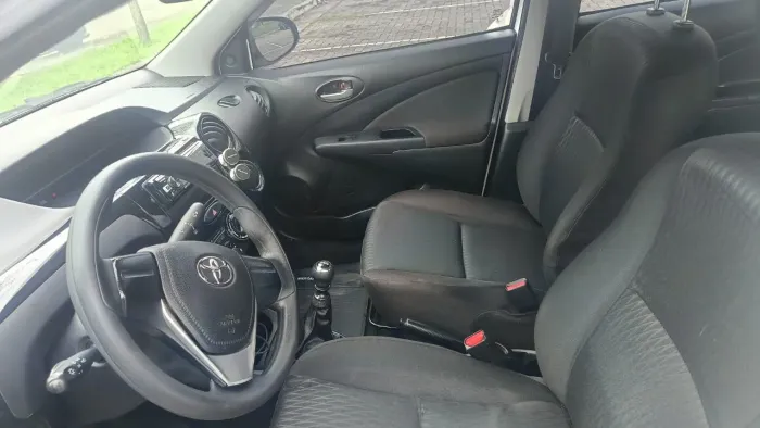 Toyota Etios X Sedan 1.5 Flex 16V 4P Mec. 2020