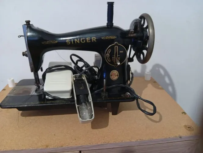 MAQUINA SINGER  USADA 