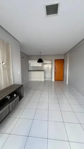 ALUGA APT COM 95M² NO JOQUEI