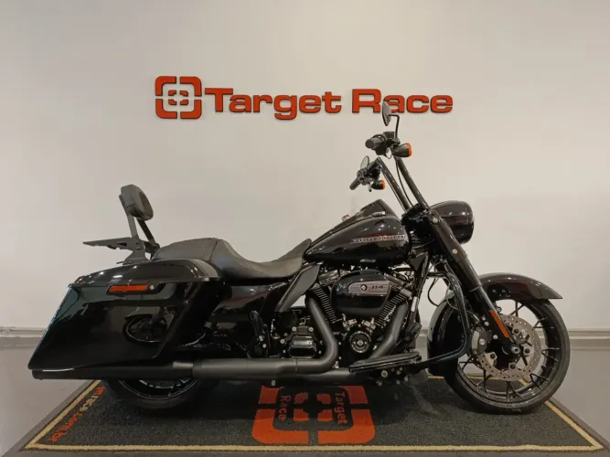 Harley-Davidson Road King Special Flhrxs
