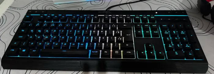 Teclado hyperx alloy core