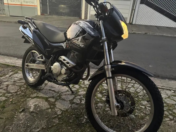 Honda NX 4 Falcon 400 2003