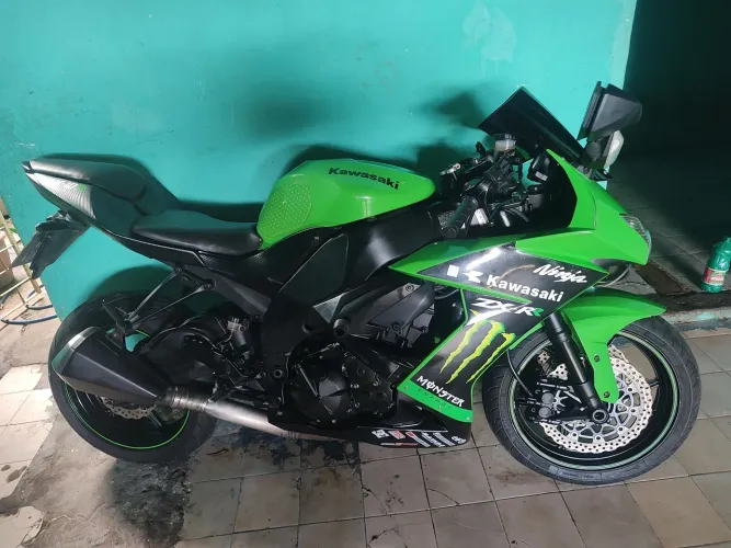Kawasaki ninja zX 10