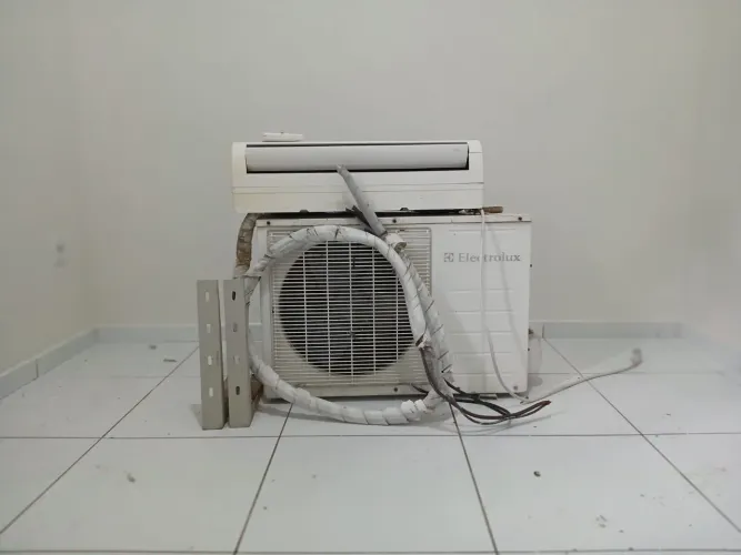AR CONDICIONADO (Electrolux)
