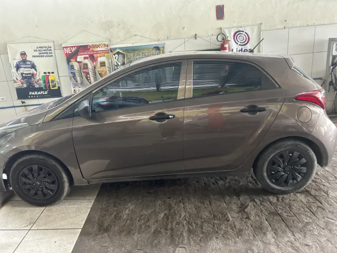 Hyundai HB20 Unique 1.0 Flex 12V Mec. 2019