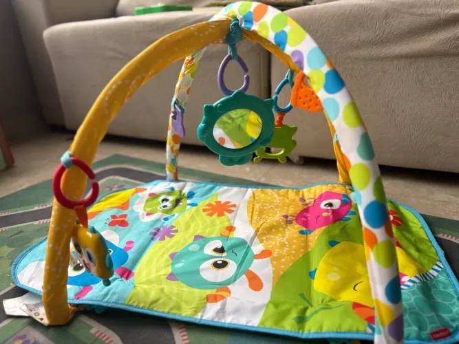 Tapete de Atividades Ginásio Monstrinhos Fisher-Price