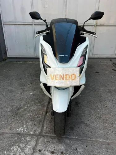 Vendo moto toda ok