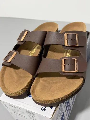 Sandalha Birkenstock Arizona Marrom