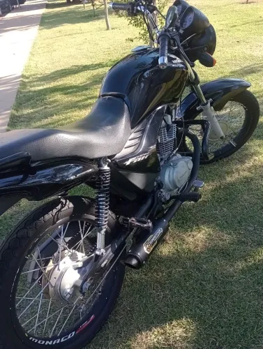 Vende-se Titan Fan 150 Esi