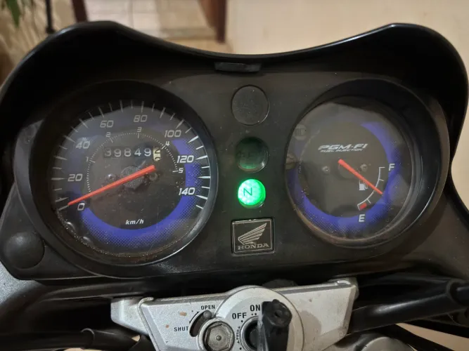 Titan cg 150 ES