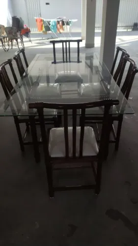 Mesa de Sala com cadeiras