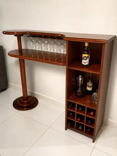 Barzinho de Madeira