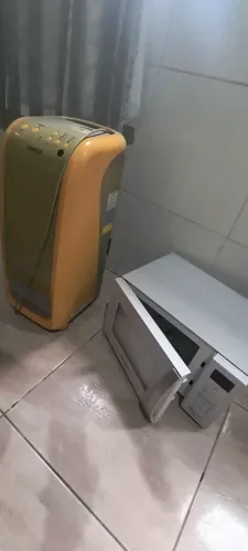 Vendo Esses 2 eletrônicos usado mas excelentes
