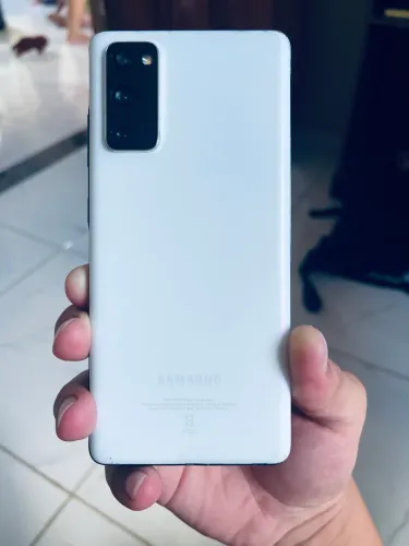 Vende-se Samsung S20 FE 5G