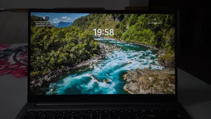 Notebook Samsung Galaxy Book4 8GB RAM / 256GB SSD Rápido, leve ideal para trabalho/estudo