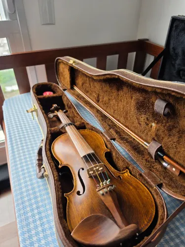 Violino Nhureson Alegretto com estojo, arco e breu