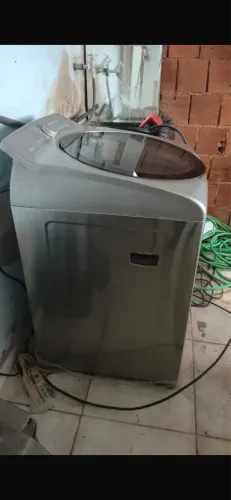 Maquina de lavar 700$