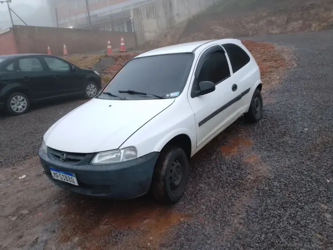 Chevrolet Celta 1.0/super/n.piq.1.0 MPFI VHC 8V 3P 2003