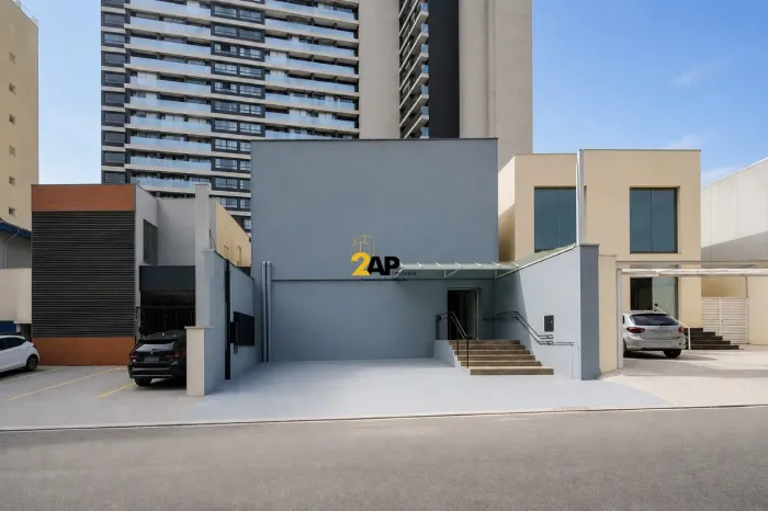 Excelente oportunidade de locação: Ponto comercial com 3 vagas de garagem e 652m² no Paraí