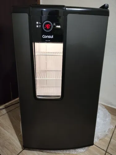 Cerveieira Consul Titanium 82 Litros 220V