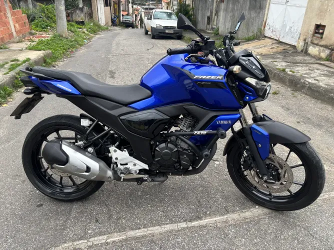 FZ15 2023 - BAIXO KM - FLEX