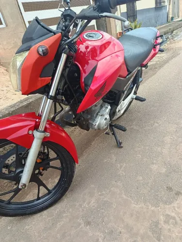 Vendo fan 160 vermelha 