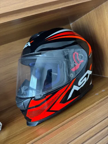 Capacete ASX Eagle Street Tamanho 58 + Viseira Preta e luvas de Brinde