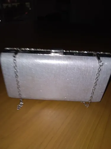 Bolsa para festa com 02 alças. 22 cm x 12 cm.