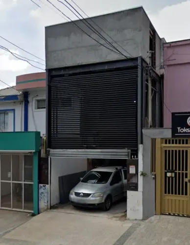 Loja na Rua Apucarana, 723 75 m²