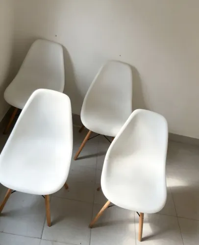 Cadeiras Eames Branca