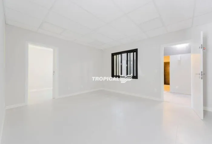 Sala para alugar, 32 m² por R$ 1.700/mês - Velha - Blumenau/SC