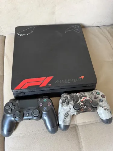 Ps4 slim 500gb Personalizado 2 controles