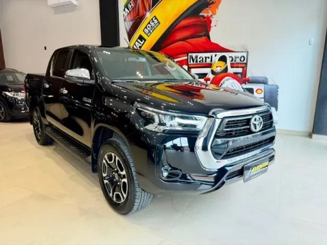 Toyota Hilux CD SRV 4X4 2.8 TDI Diesel Aut. 2025