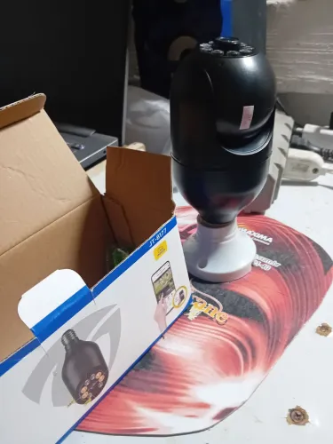 CÂMERA  INTELIGENTE PELO WI-FI 