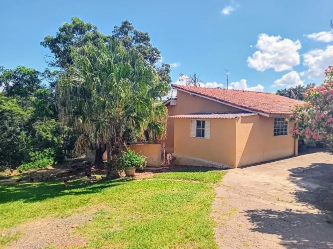 Chácara à venda em Porto Feliz-SP, Zona Rural: 2 quartos, 1 sala, 2 banheiros, 2 vagas de 