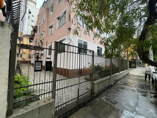Apartamento (Padrão), com 3 quartos e 2 banheiros para Aluguel, 82 m² em Niterói/RJ